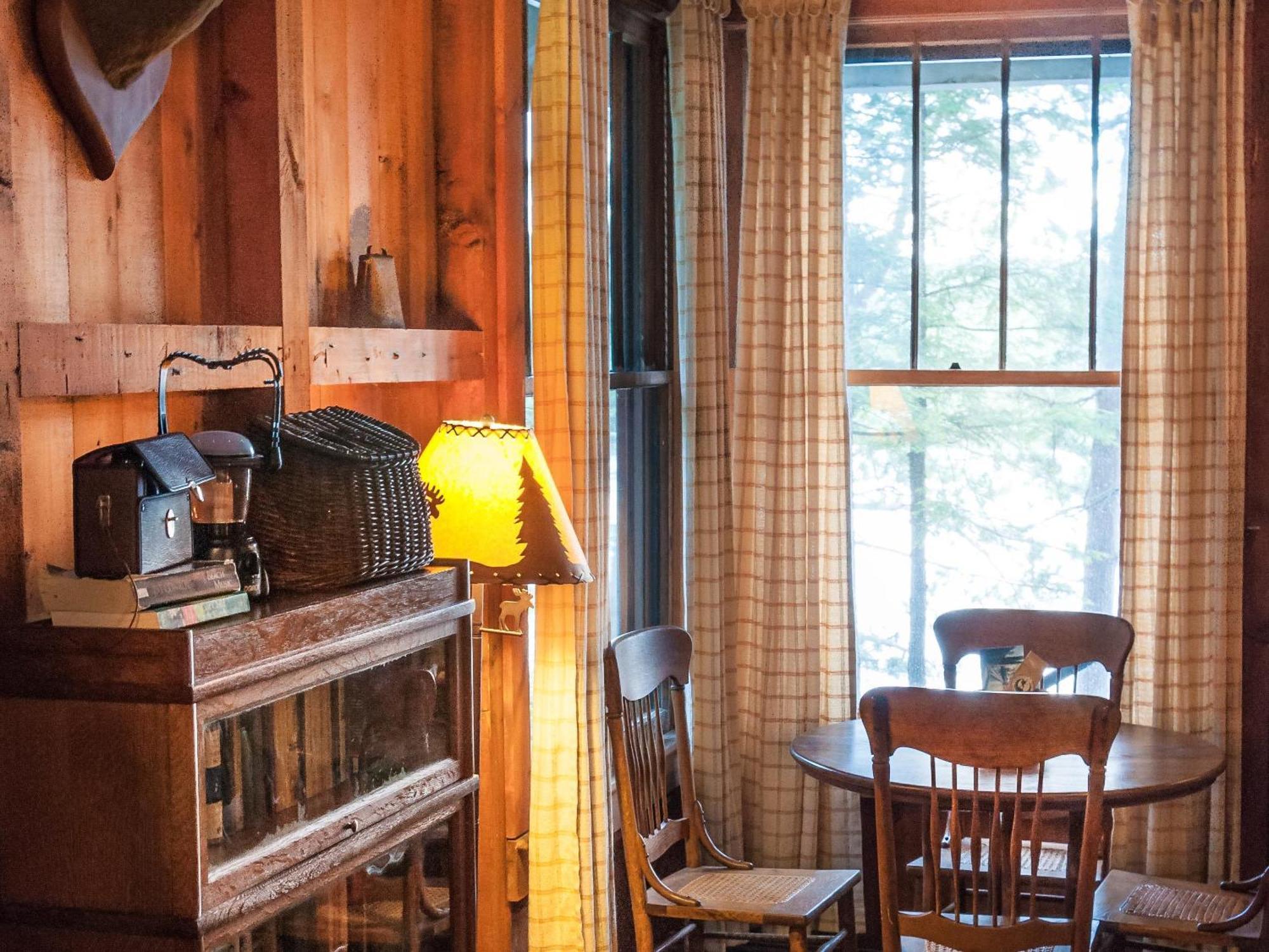 White Pine Camp Hotel Paul Smiths Kamer foto